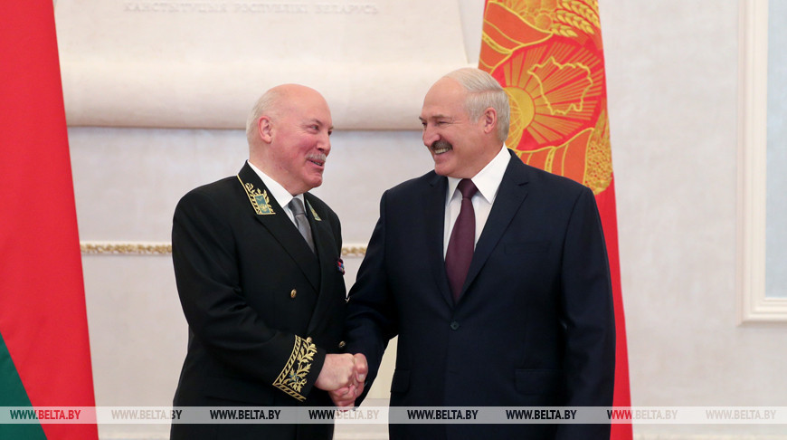 Лукашенко принял верительные грамоты послов 12 стран и представителя ЕС