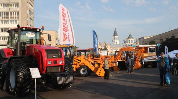 Белорусская техника представлена на выставке в Житомире