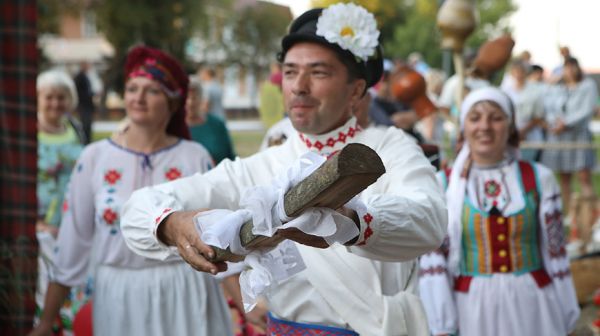 Свадебный обряд "Куры" сохранился на Полесье