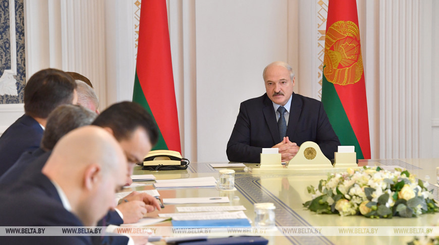 Лукашенко провел совещание по развитию цифровой сферы
