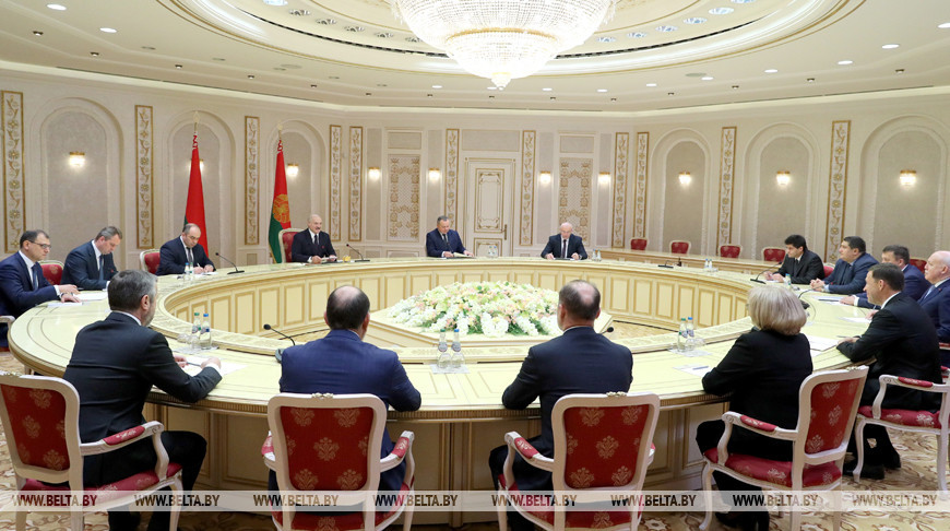 Лукашенко встретился с губернатором Свердловской области