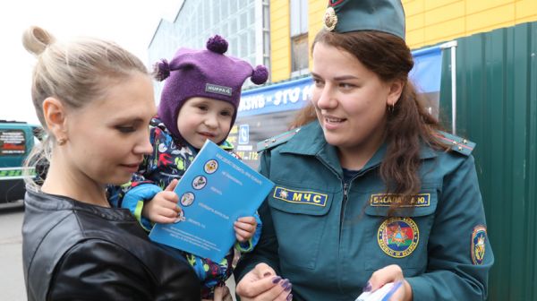 Молодежный пикет для повышения электоральной активности населения провел БРСМ в Витебске