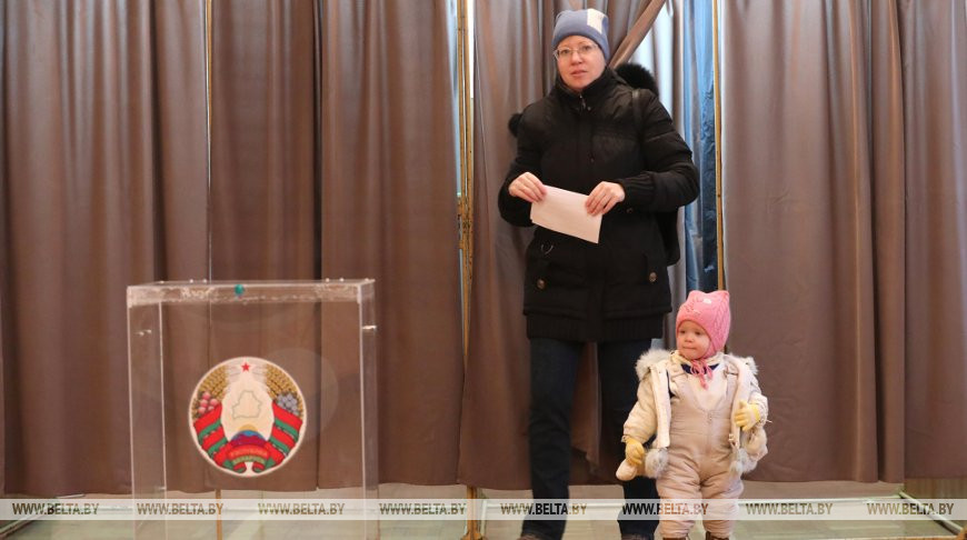 Явка избирателей в Витебской области на 12.00 превысила 50%