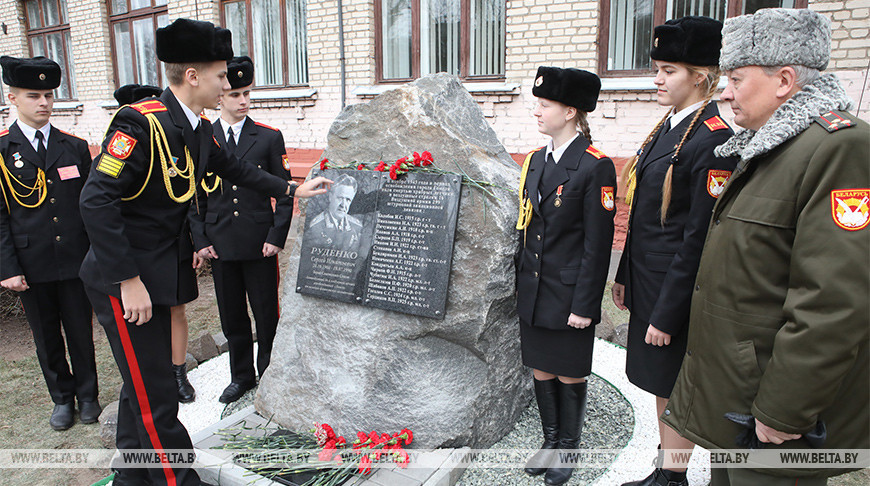 Вахты памяти проходят в школах Гомеля в честь 76-й годовщины освобождения от немецко-фашистских захватчиков