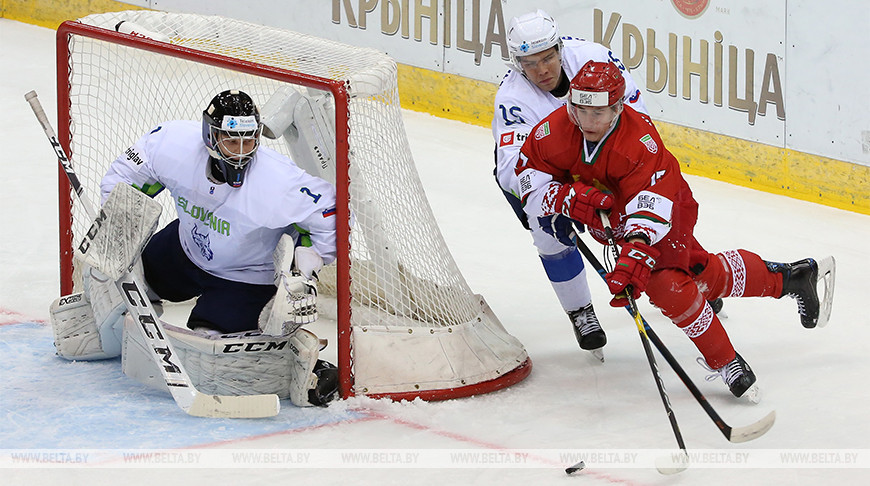 Хоккеисты сборной Беларуси победили словенцев в матче 4-го тура молодежного ЧМ в Минске