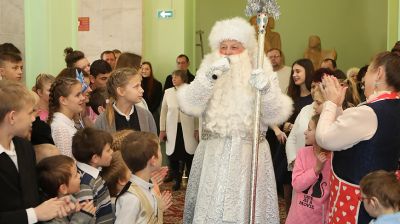 Профсоюзы Гомельской области на новогодние поздравления детей направят более Br180 тыс.