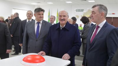 Лукашенко осуществил символический пуск производства сульфатной беленой целлюлозы на Светлогорском ЦКК