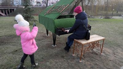 Зеленый рояль установили в Гродно