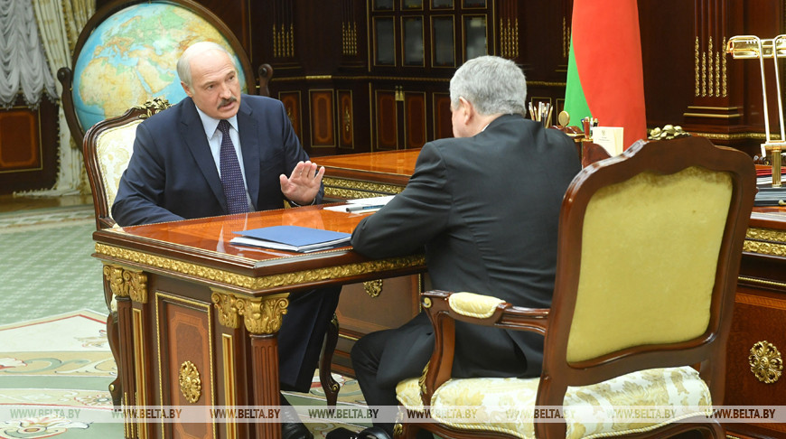 Лукашенко встретился с послом Беларуси в России Владимиром Семашко