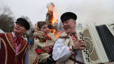 В "Каробчыцах" прошли проводы зимы