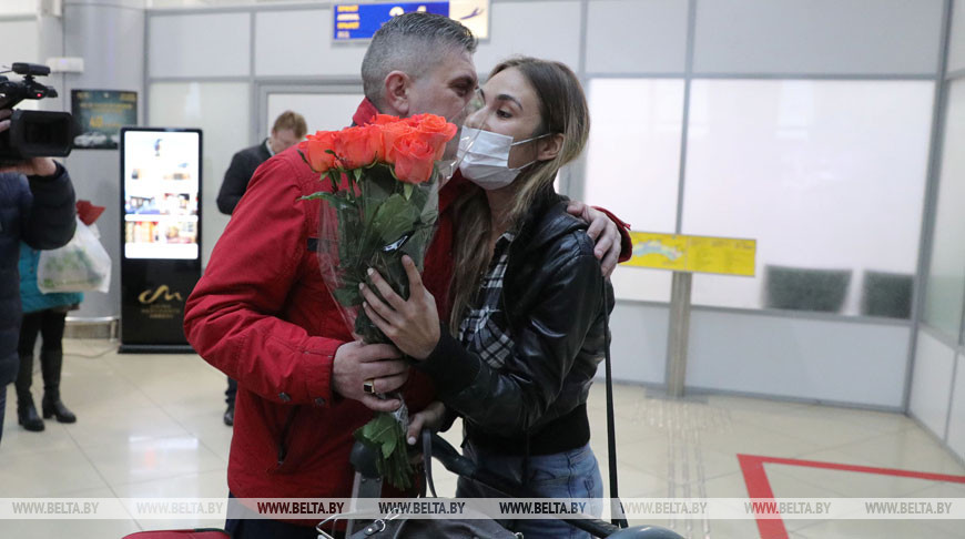 Самолет из Дубая с белорусами и иностранцами приземлился в Национальном аэропорту Минск