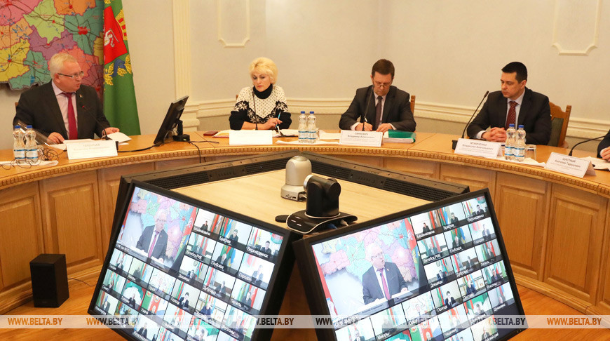 Заседание областного штаба по борьбе с распространением коронавируса в режиме видеоконференции прошло в Витебске