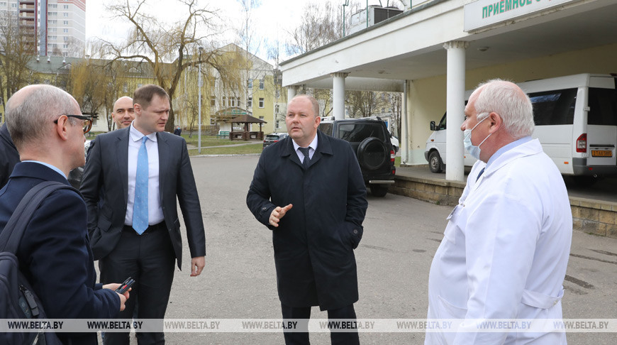 Представители ВОЗ посетили больницу скорой помощи в Витебске