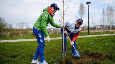 Сотрудники НОК Беларуси приняли участие в республиканском субботнике