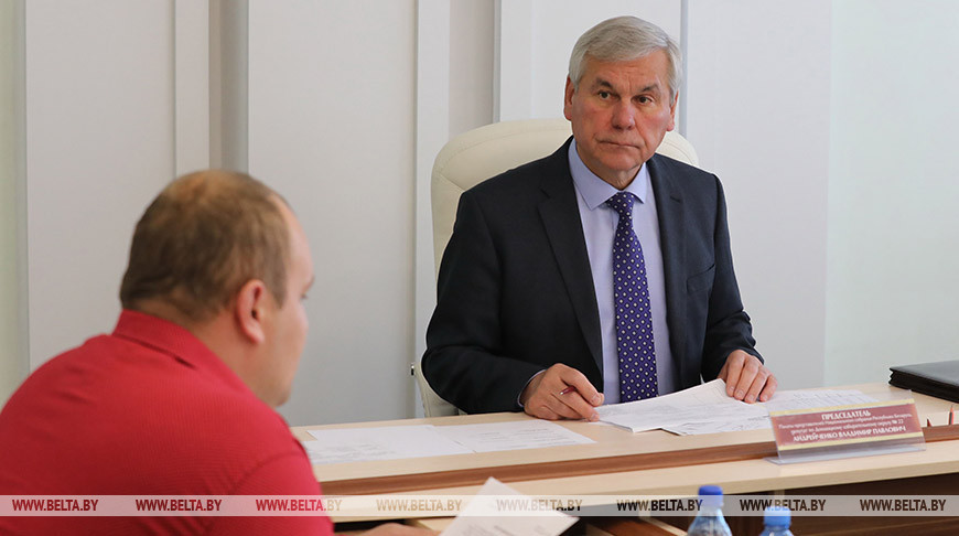 Андрейченко провел прием граждан в Ушачском райисполкоме
