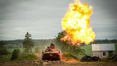 Шоу боевых машин на "Линии Сталина"