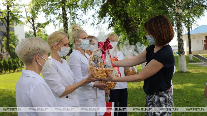 Медиков 6-й городской клинической больницы Минска поздравили с профессиональным праздником