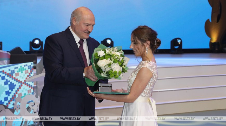Лукашенко открыл Республиканский бал выпускников