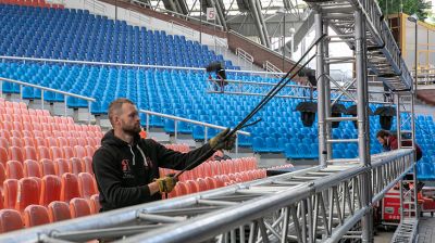 На главной площадке "Славянского базара в Витебске" монтируют оборудование