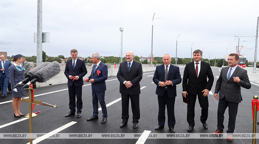 Лукашенко открыл в Витебске реконструированный путепровод "Полоцкий"