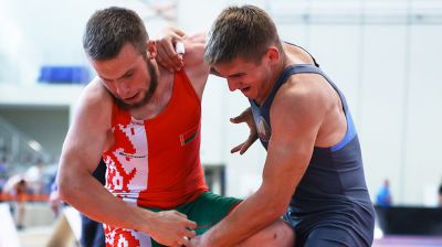 Первенство Беларуси по борьбе стартовало в Минске