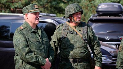 Лукашенко посетил военный полигон под Гродно