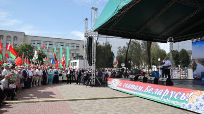 Лукашенко пришел на митинг в Гродно