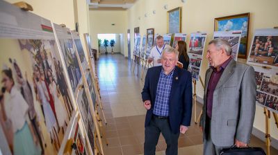 Фотовыставка БЕЛТА "Традиции суверенной Беларуси" подготовлена ко Дню письменности в Белыничах