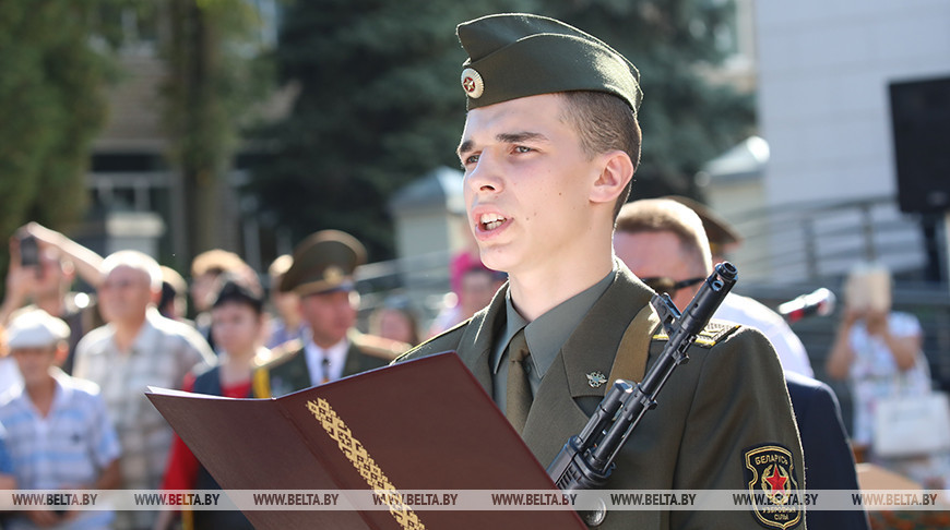 Курсанты военно-транспортного факультета Белорусского государственного университета транспорта приняли присягу