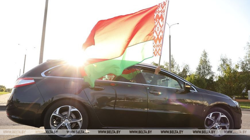 Автопробег "За Беларусь!" прошел в Барановичах