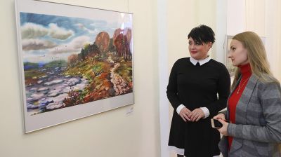 Произведения 26 художников-акварелистов представлены на выставке в Витебске