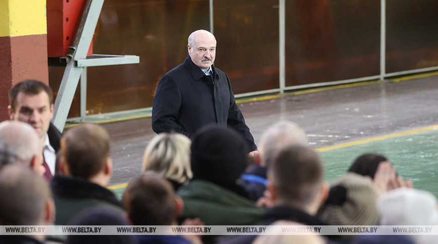 Лукашенко пообщался с работниками ОАО "Гомсельмаш"