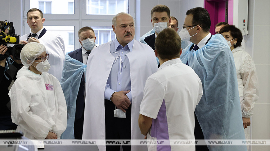 Лукашенко посетил 6-ю городскую больницу Минска