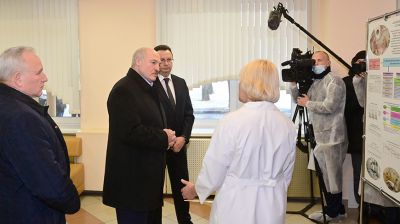 Лукашенко посетил Витебский областной клинический родильный дом