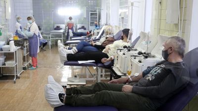Заготовку иммунной плазмы крови для лечения больных коронавирусом ведут в Могилеве