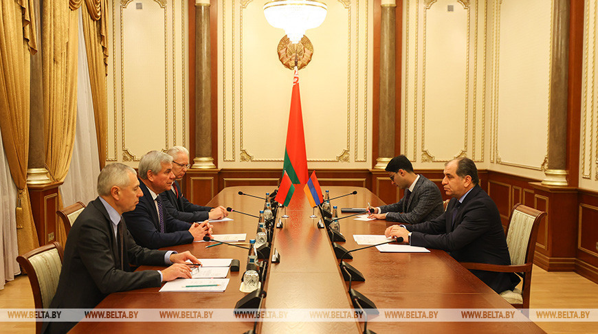 Андрейченко встретился с послом Армении