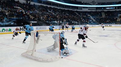 Хоккеисты минского "Динамо" победили рижских одноклубников в матче чемпионата КХЛ