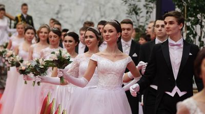 Белорусский новогодний бал для молодежи прошел во Дворце Независимости