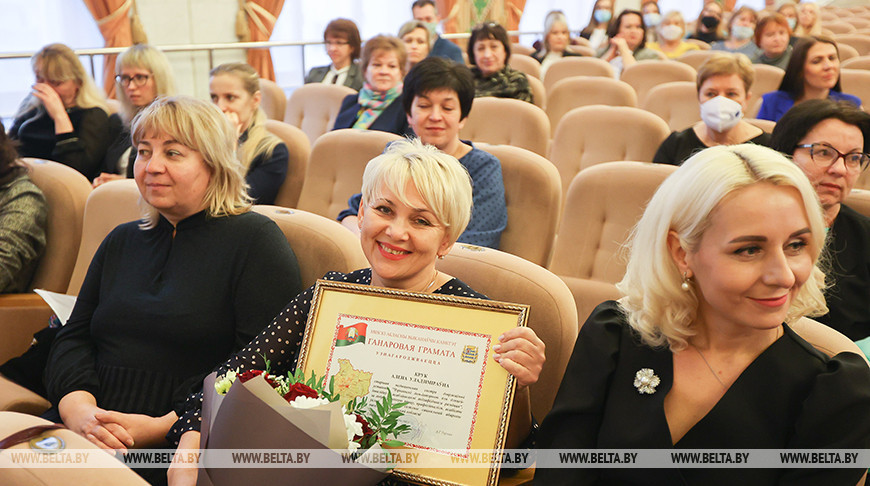 Награждены лучшие соцработники Минской области
