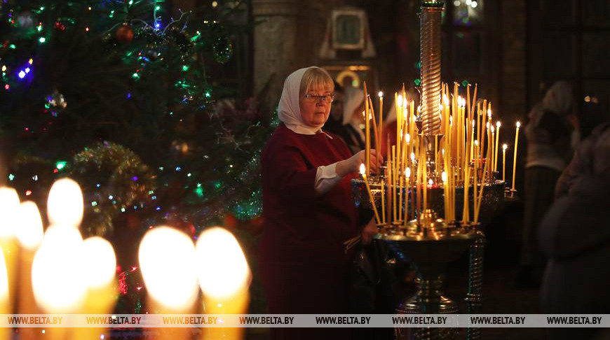 Праздничное богослужение в честь Рождества Христова в Свято-Николаевском гарнизонном соборе в Бресте