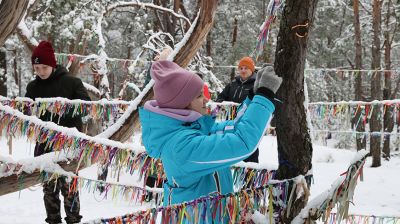Подворье Деда Мороза работает в нацпарке "Припятский"