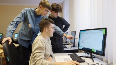 В витебской школе открылся переоснащенный благодаря Минобразования компьютерный класс