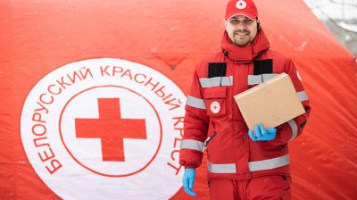 Красный Крест оборудовал пункт обогрева возле Дома ночного пребывания в Минске
