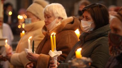 Католики отмечают Сретение Господне