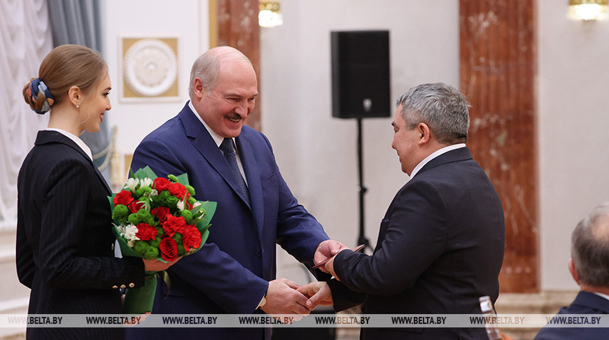 Церемония вручения дипломов доктора наук и аттестатов профессора прошла во Дворце Независимости