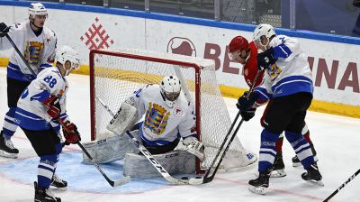 Хоккейная команда Президента выиграла у сборной Минской области в матче любительского турнира