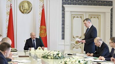 Лукашенко провел совещание по вопросам развития отечественной мотовелотехники
