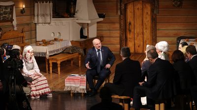 Лукашенко посетил Купаловский театр