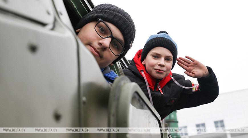 Выставка вооружения и военной техники прошла в Бресте