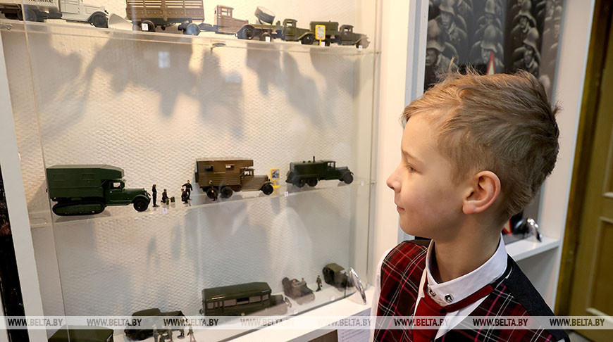 В Витебске открылась выставка частных коллекций о войне